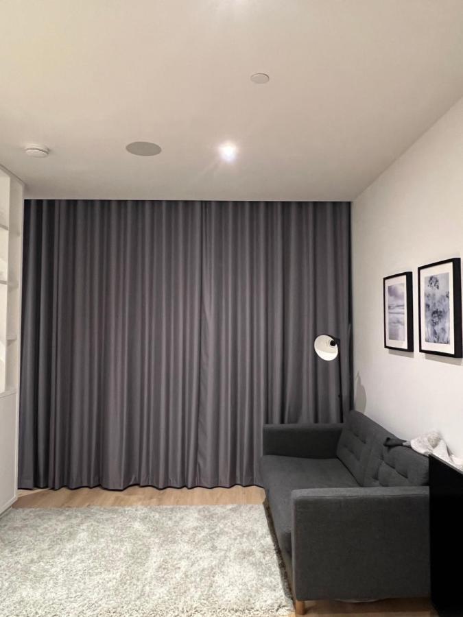 London Heathrow Airport Apartment Voyager House Terminal 12345 - Ev Electric And Parking Available Хитроу Экстерьер фото