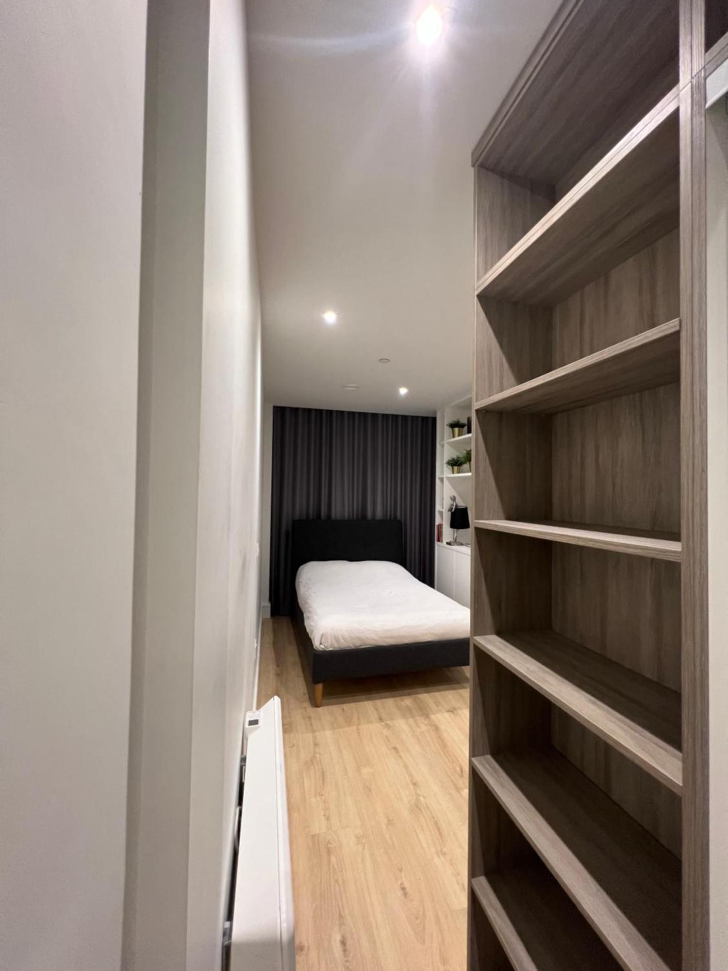 London Heathrow Airport Apartment Voyager House Terminal 12345 - Ev Electric And Parking Available Хитроу Экстерьер фото